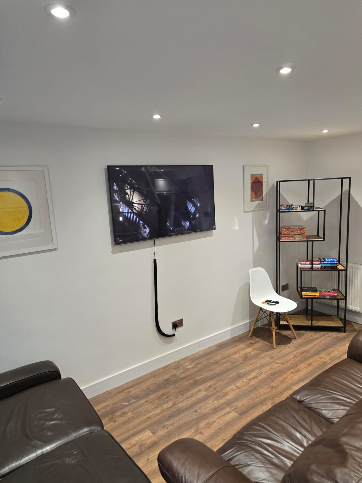 Hoyland Close property photo 12